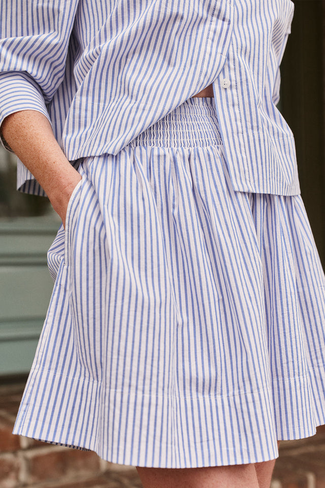 Webcrop__0041_LAKE_Q1_2026_Daywear_SwitchSkirtSet_DiverBlueBengalStripe_123